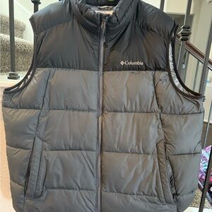 Columbia Black Puffer Vest